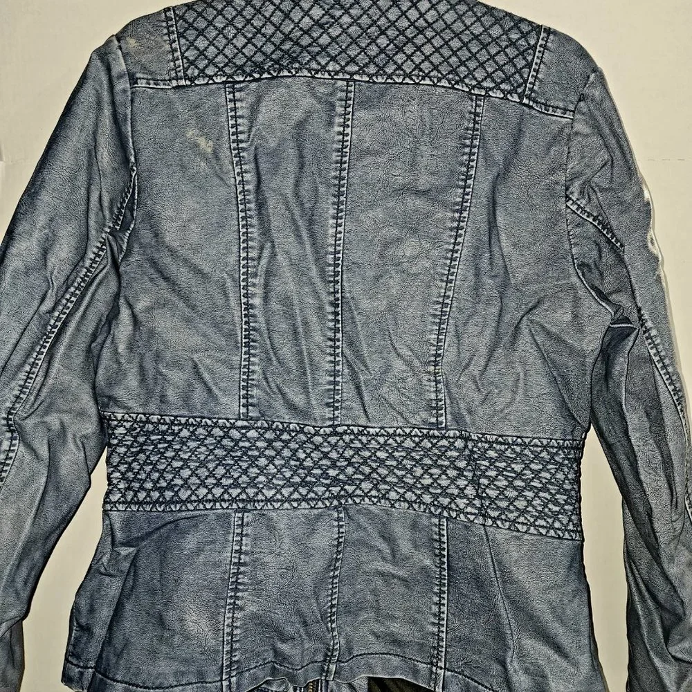 Point Zero Jacket - Picture 3 of 4